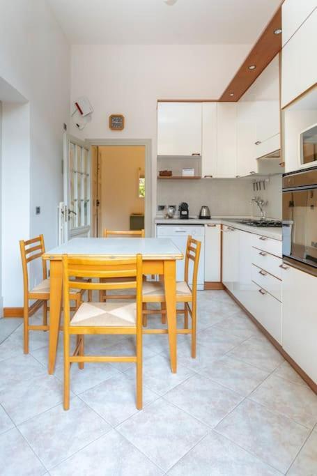 Casa Bettina, Firenze Apartment ภายนอก รูปภาพ